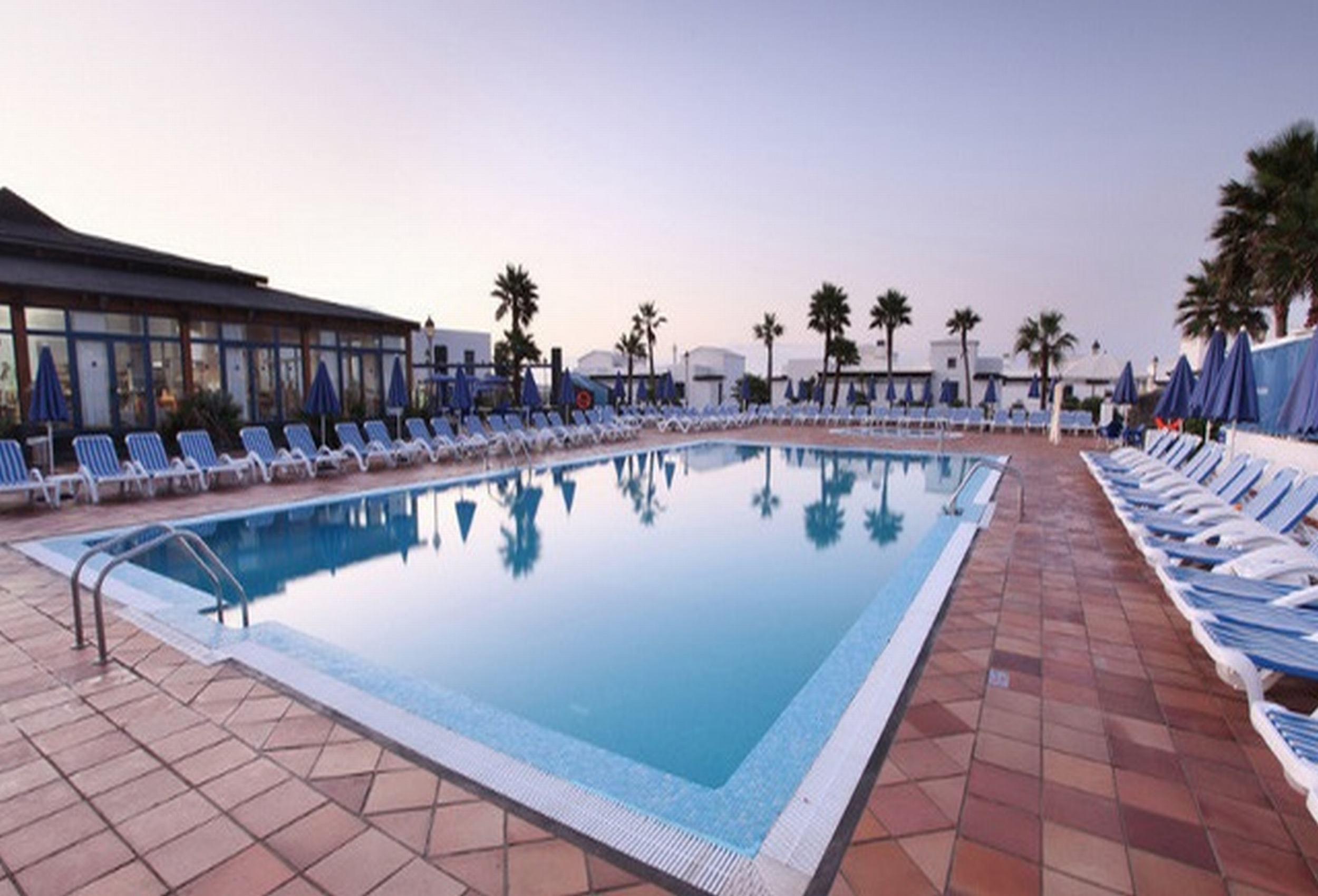 Vik Coral Beach Playa Blanca  Exterior photo
